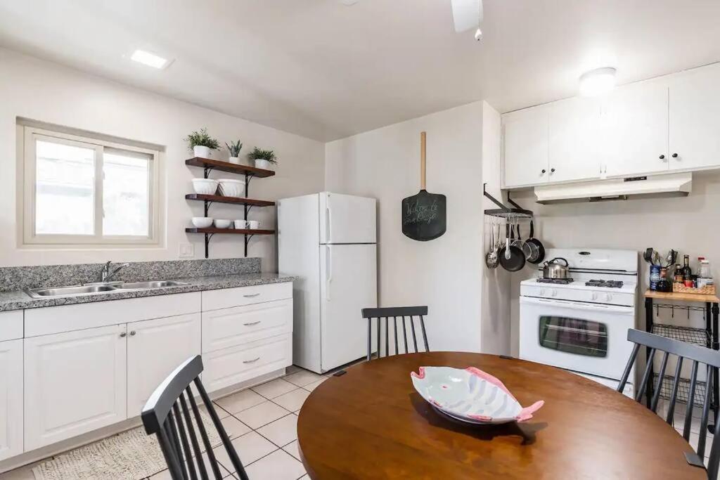 Casa Italia -2Br- Free Driveway Parking For 2 Cars San Diego Exterior foto